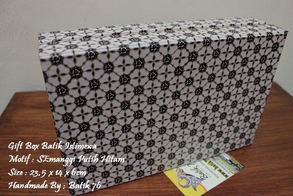 Jual Gift Box-kotak Kado-batik76-motif Batik  Semanggi Putih Hitam 5