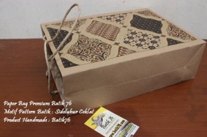 Paper bag-Tas kertas batik76-sidoluhur coklat 3
