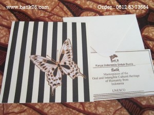 Personal card small-kartu batik-batik indonesia-kartu ucapan batik76-kupukupu brown-garis hitam dasar 1