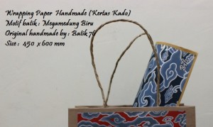 jual kertas kado-wrapping paper handmade-motif batik megamendung biru 9