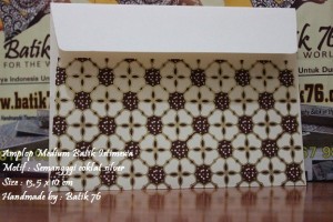 semanggi coklat silver-amplop medium batik istimewa-envelope-motif batik 76 10